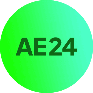 Logo AE24. Testo AE24 nero su sfondo sfumato verde colorato.