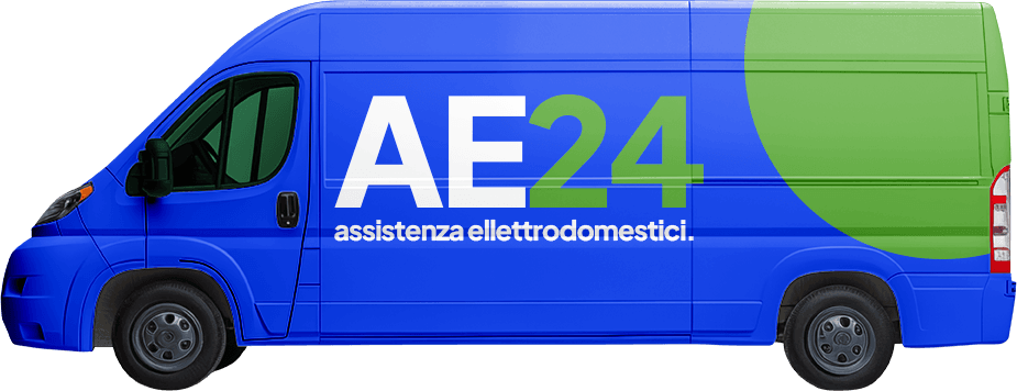 Un furgone blu con le lettere AE24